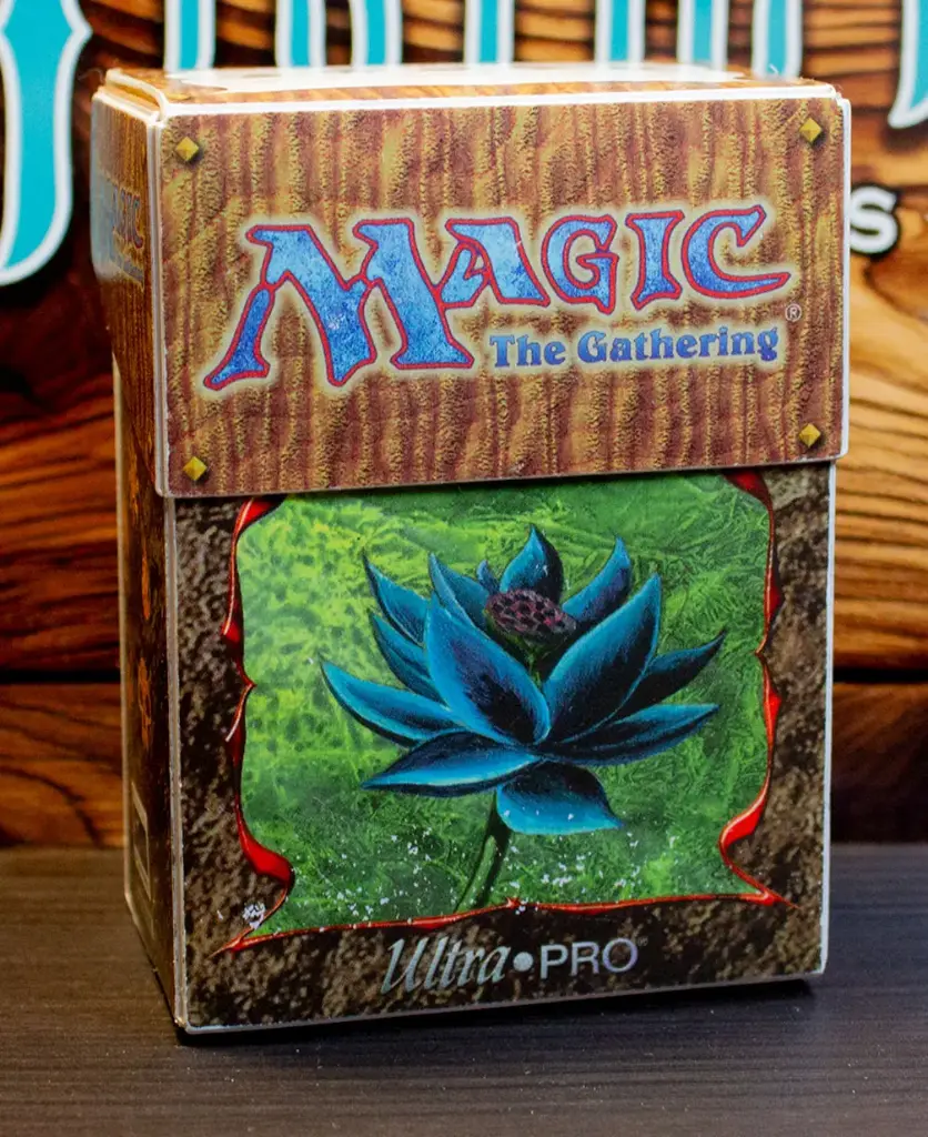 Magic: The Gathering Black Lotus Deck Box (Used)